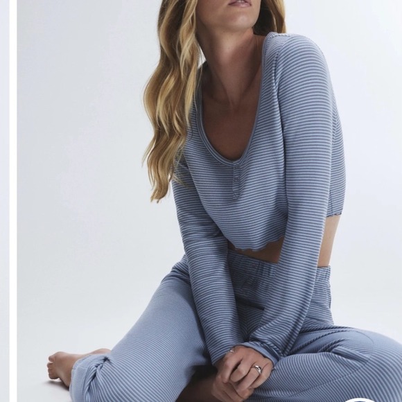 SAVAGE X FENTY MIDNIGHT CRUISE SLEEP PANT MOON DAISY BLUE/MASTERMIND GREY STRIPE - Picture 3 of 7